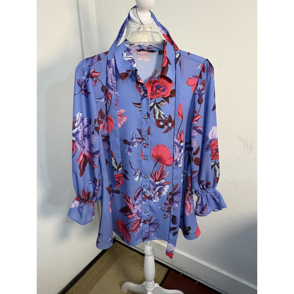 IMAN Floral Print Button-Up Blouse with Ruffle Cuffs and Tie‎ Neck